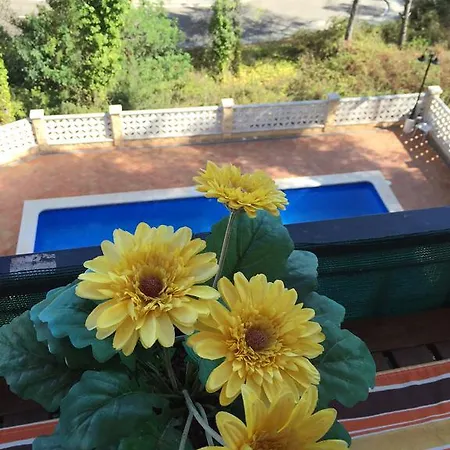 Tranquille Ideal Couple Ou Famille 2 Adultes 2 Enfants Sant Pere De Ribes